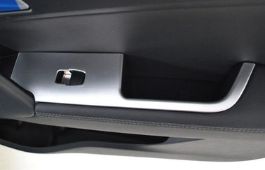China Piezas interiores autos del ajuste de Hyundai IX25 2014, cubierta de Handrest del cromo del ABS proveedor