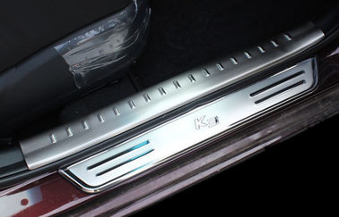 China Sillones de puertas iluminados pulidos Sillones de puertas interiores y exteriores Para Kia K3 2013 2015 proveedor
