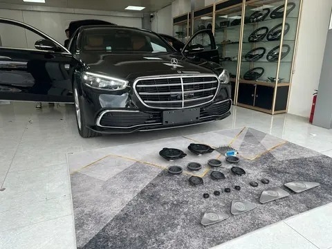 Últimas noticias de la empresa sobre ¿Necesita actualizar el sistema de audio del Mercedes-Benz S400L?