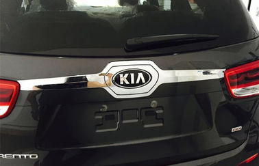 China Las piezas autos de encargo del ajuste del cuerpo para la nueva Sorento puerta de atrás 2015 de Kia adornan el cromo proveedor