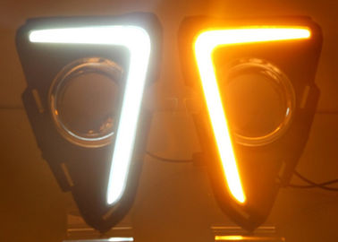China Lámparas de giro amarillas LED Luces de día 1,5 kg para TOYOTA RAV4 2016 2017 proveedor