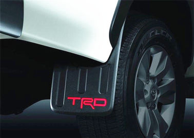 China Toyota Hilux Revo 2016 TRD Protectores de barro Equipos de carrocería de automóviles Material de plástico PP proveedor