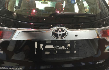 China Piezas de ajuste de carrocería de Chrome para Toyota Highlander Kluger 2014 2015 Reverso guarnición proveedor