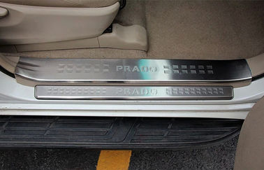 China El coche parte el acero inoxidable iluminado de los travesaños de la puerta de coche para Prado FJ150 2010 proveedor