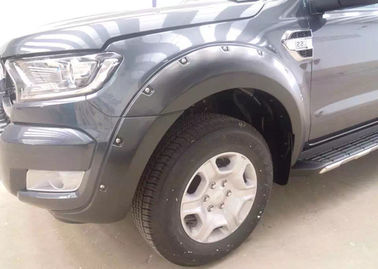 Un buen precio. Ford Ranger T7 2015 2016 sobre las linternas, las ruedas de plástico en línea