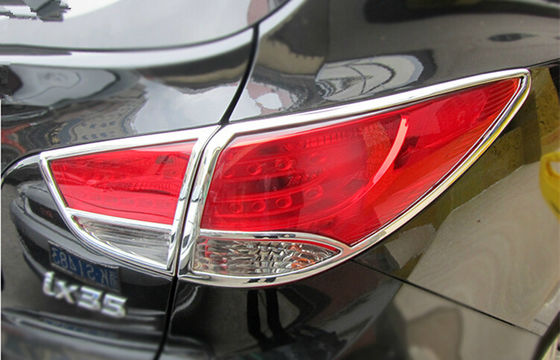 Un buen precio. Hyundai Tucson IX35 2009 2010 2011 2012 Luces de cola cubiertas de plata brillante cromo en línea