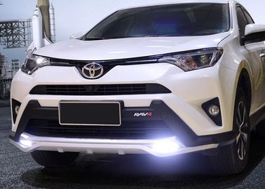 Un buen precio. TOYOTA 2016 RAV4 Protector del parachoques delantero del coche de plástico con luz LED y protector trasero en línea