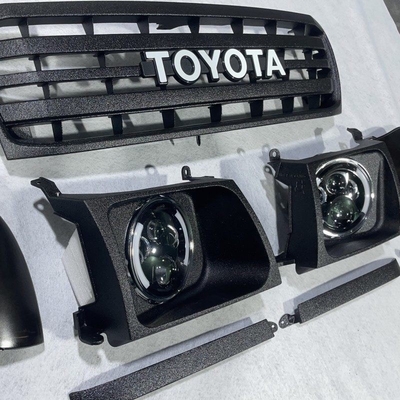Un buen precio. OEM Compatible 5311190A09/5310160030 Toyota Land Cruise Tamaño original Rejilla delantera con adornos negro / blanco / cromo en línea