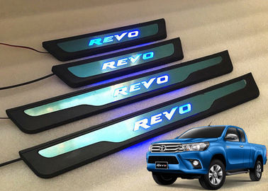 Un buen precio. TOYOTA Todos los nuevos Hilux Revo 2016 2017 LED luz de la puerta lateral Sill Scuff Placas en línea